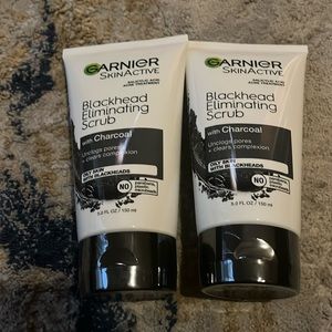 NWT Garnier Skinactive Charcoal Face Scrub